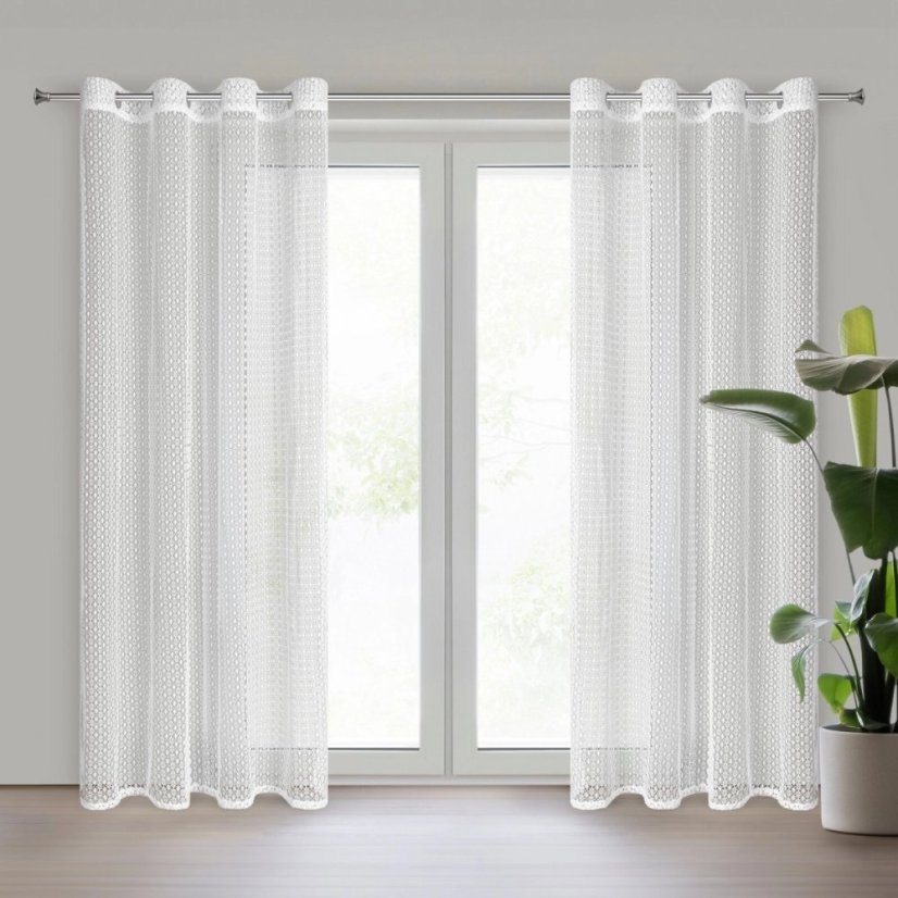 Függöny körökön romantikus horgolt áttört mintával - fehér