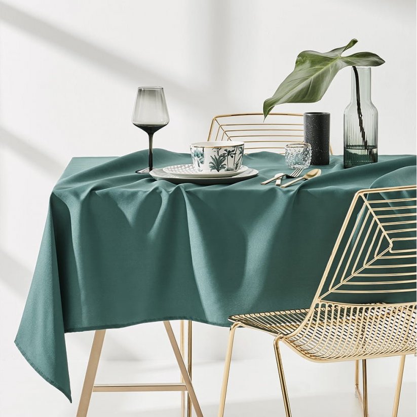 Moderný obrus na stôl zelenej farby 140 x 200 cm