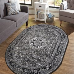 Oválny koberec v nadčasovej šedej farbe