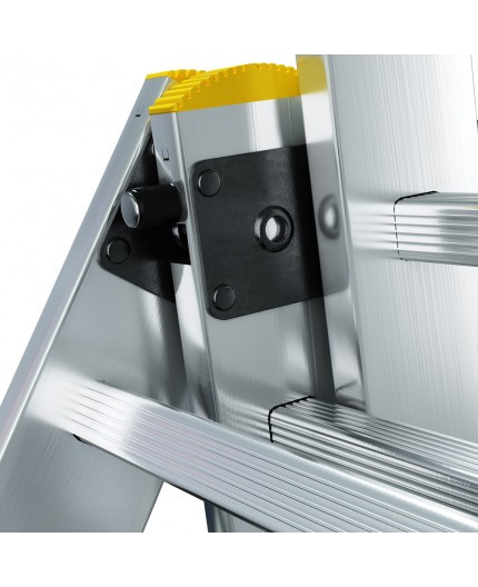 Večnamenska aluminijasta lestev, 3 x 13 stopnic in nosilnost 150 kg