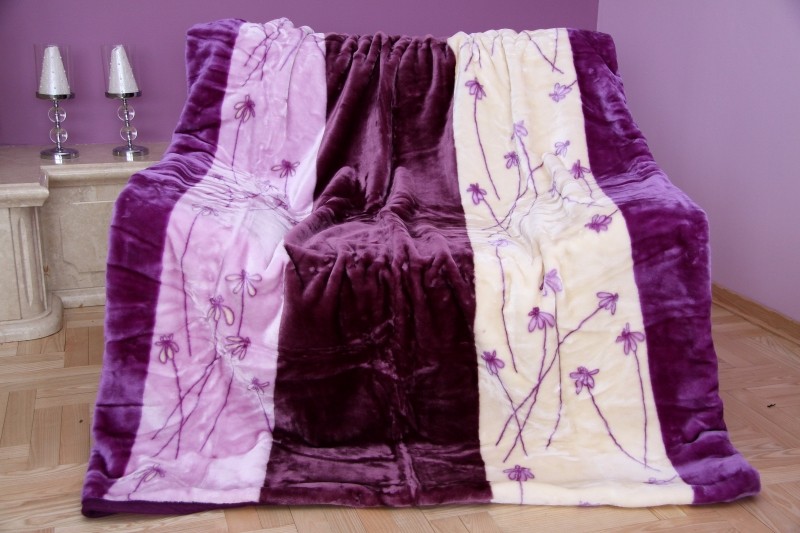 Pătură acrilică de lux culoarea violet, cu model