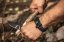 3-teiliges Set NEO TOOLS Stirnlampe, 5-in-1-Armband, Klappmesser