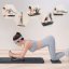 Multifunktionales Pilates Board - Trainingsboard mit Expandern, Griffen und LCD-Display