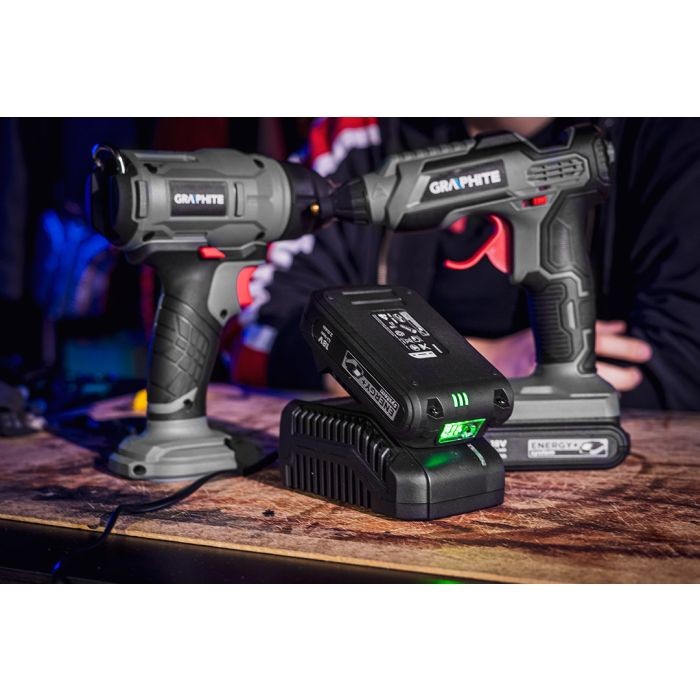 Akkumulátortöltő Energy+ 58G002 GRAPHITE akkumulátorokhoz