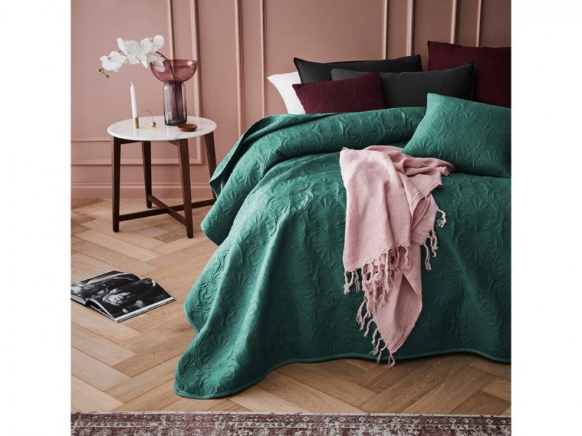 Moderní jednobarevný přehoz na postel tmavě zelené barvy 240 x 260 cm