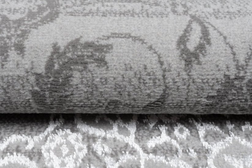 Ексклузивен дизайнерски интериорен килим в бяло и сиво с шарка