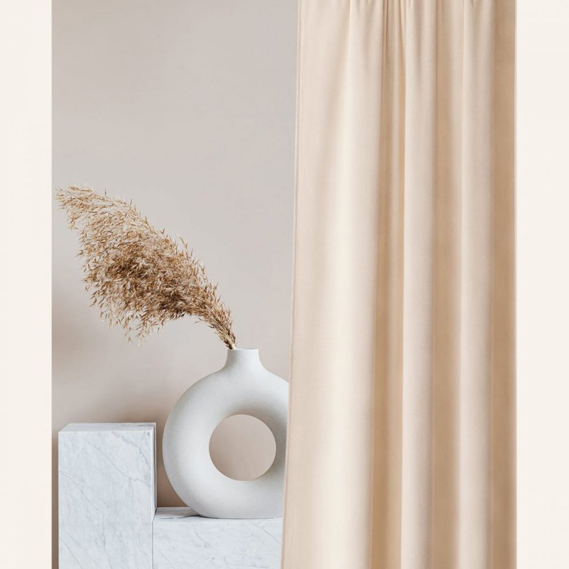 Krémový velúrový záves Charmy na riasiacu pásku 140 x 250 cm