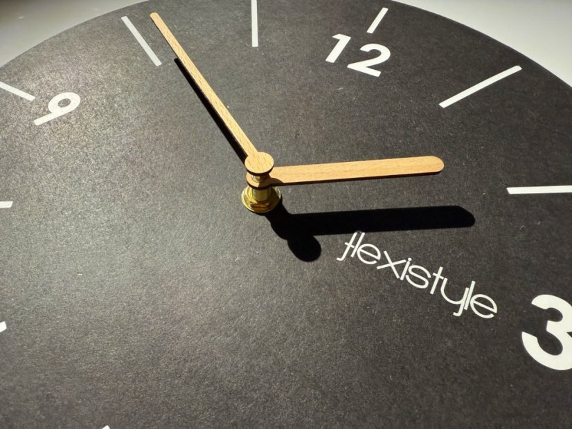 Designové nástěnné hodiny ve skandinávském stylu - 30 cm