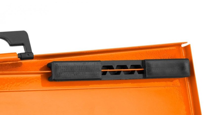 Szerszámok és csapok M3-M12, 32 darabos HSS készlet tokban 12-915 NEO