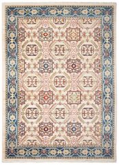 Cremiger orientalischer Teppich im marokkanischen Stil