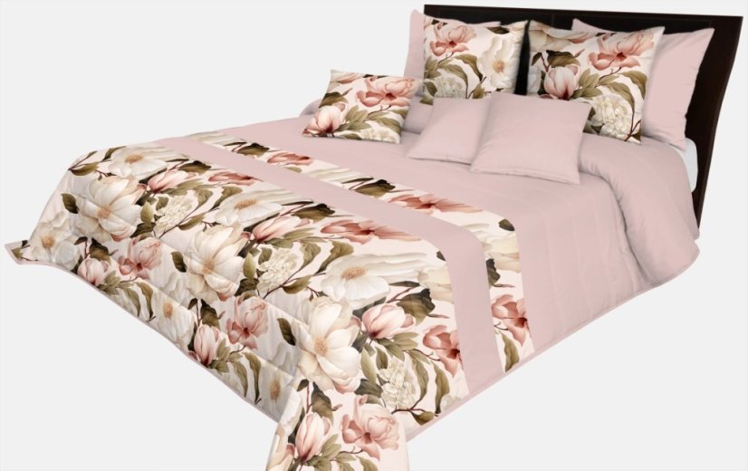 Prehoz na posteľ v púdrovo ružovej farbe s jemným vzorom pivónii