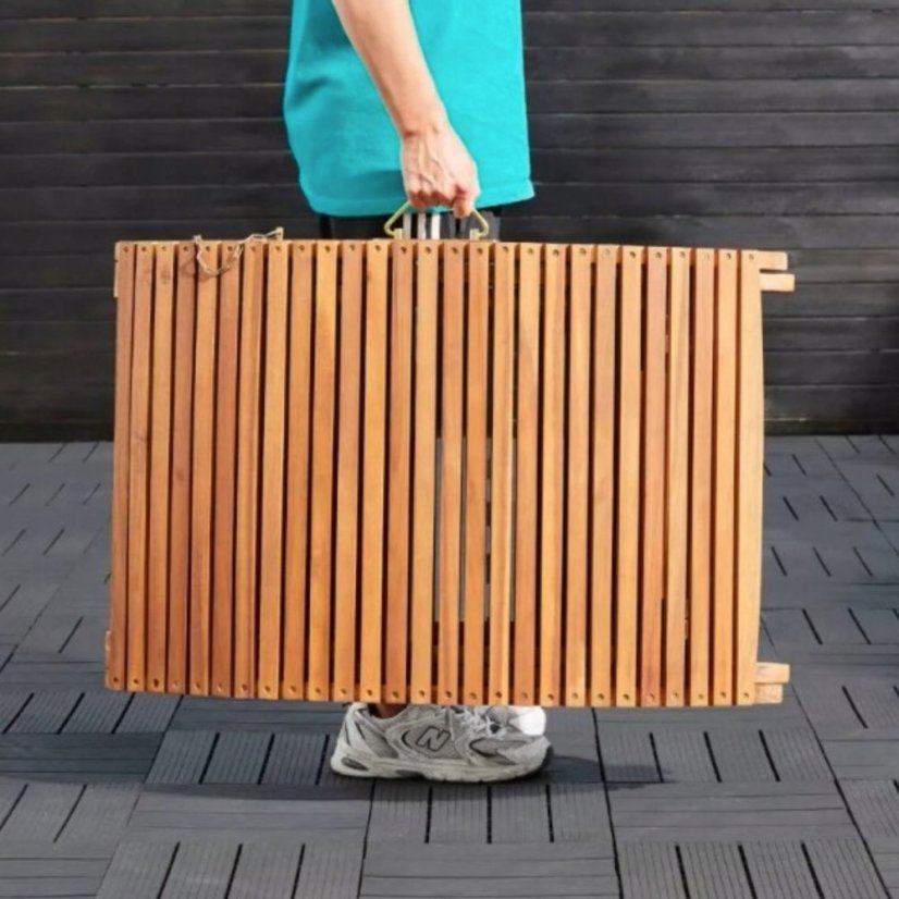 Klappbare Holzliege aus Akazienholz