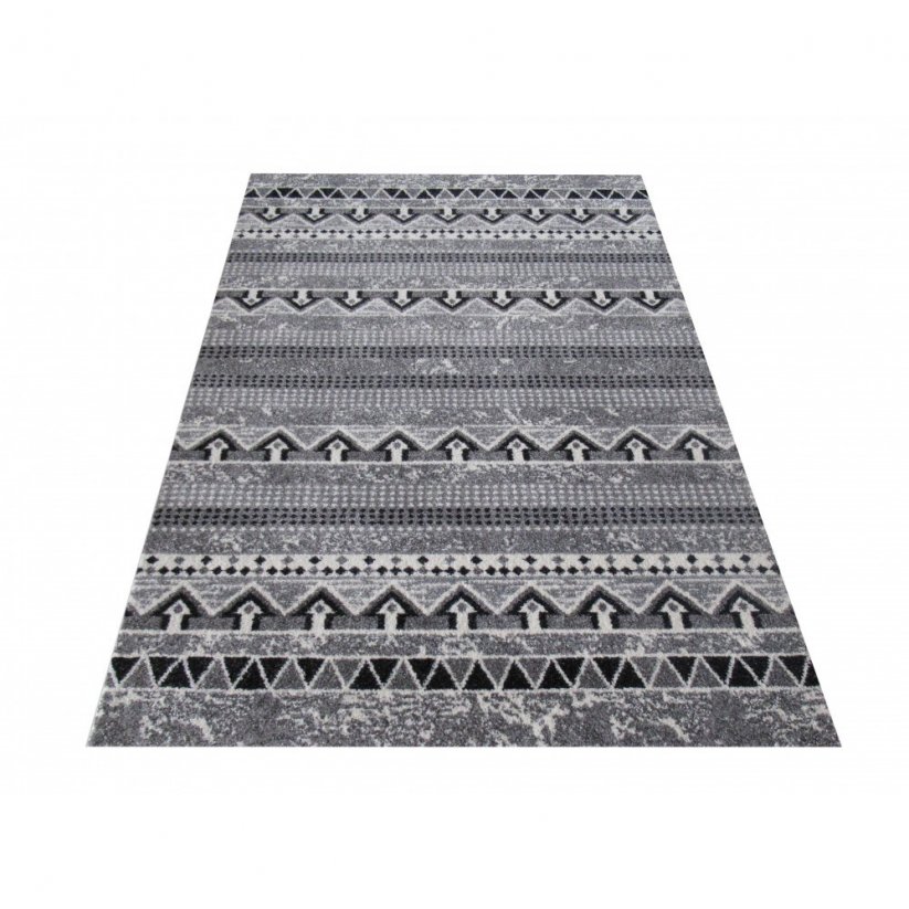 Модерен сив килим с шарка