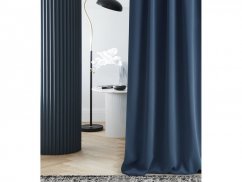 Temno modra zatemnitvena zavesa z grometo 140 x 280 cm