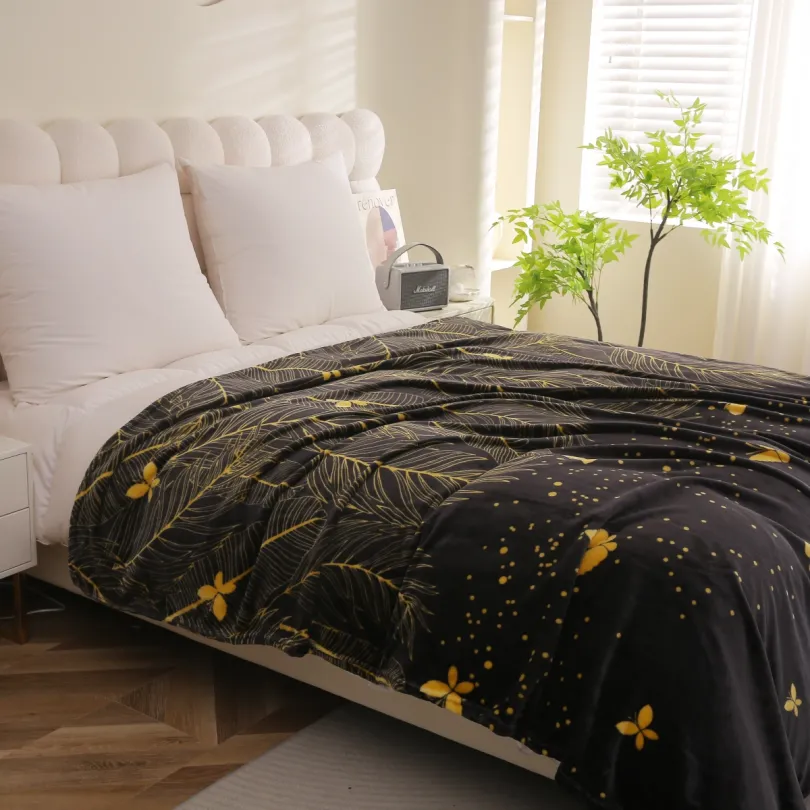 Čierna deka z mikrovlákna s jemným vzorom