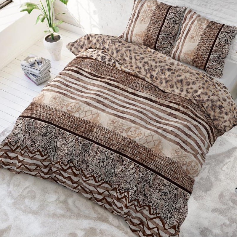 Kvalitné hnedé posteľné obliečky s tigrovaným motívom 200 x 220 cm