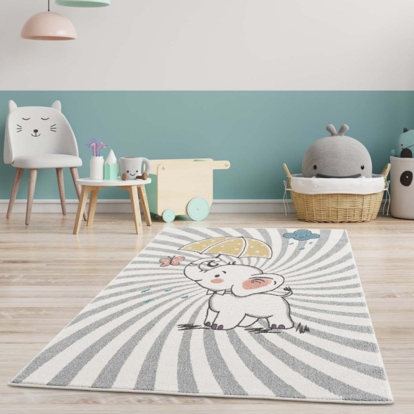 Süßer Babyteppich zum Spielen fröhlicher Elefant