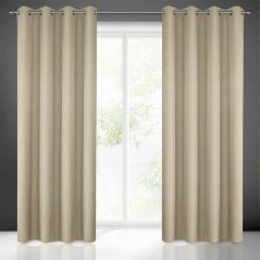 Draperie monocromă de lumină bej pentru camera de zi