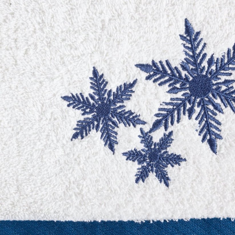 Bavlnený uterák s modrou vianočnou výšivkou