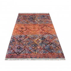 Цветен висококачествен килим с ресни в бохо стил