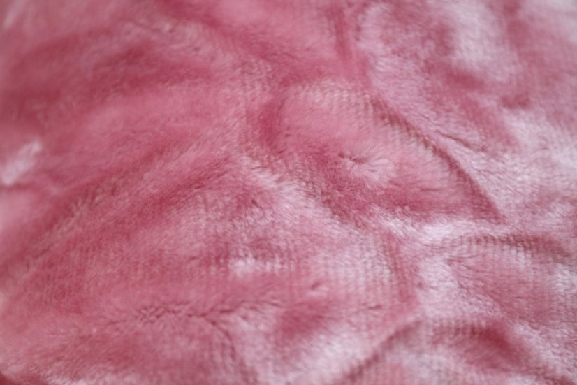 Moderná ružová akrylová deka 160 x 210 cm