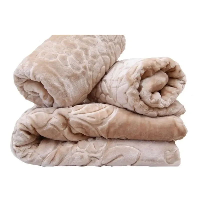 Set prehozov na pohovku a kreslá s reliéfnym vzorom - pieskovo hnedý