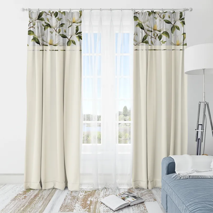 Dekoračný záves v krémovej farbe s kvetmi