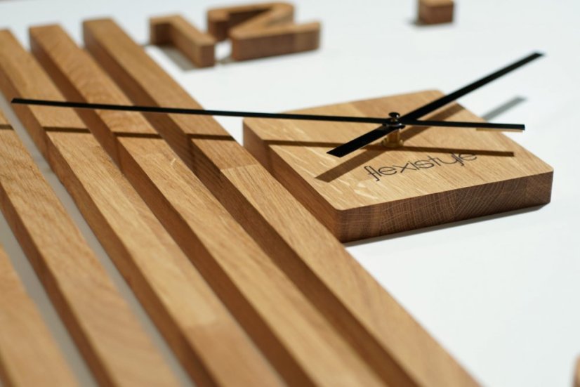 Egyedi fa falióra 60 х 60 cm