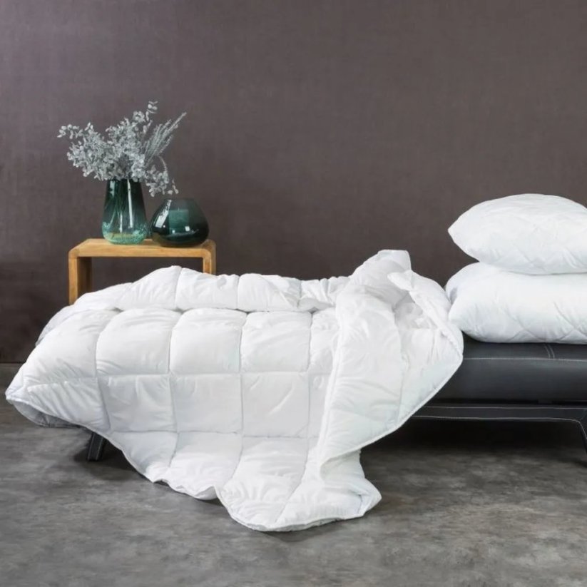 BASIC antiallergische Decke – flauschig, waschbar bis 95 °C
