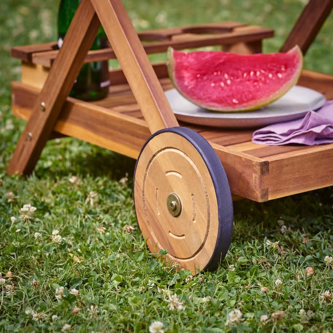 Carrello di servizio in legno di acacia con vassoio estraibile