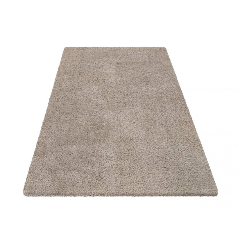 Štýlový koberec v latte farbe