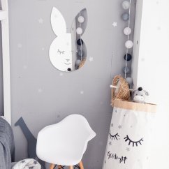 Oglindă decorativă de perete pentru copii cu motiv de iepuraș