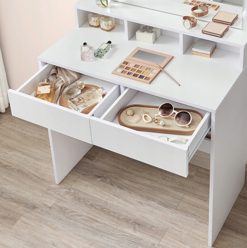 Tavolino cosmetico Hollywood con sgabello - eleganza, stile e praticità in un unico prodotto