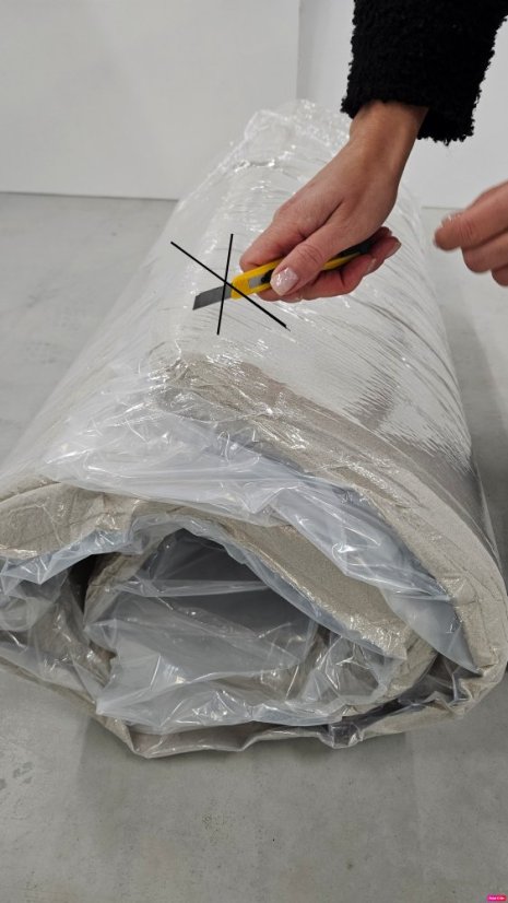 canapea extensibilă cu compresie maro cu dimensiuni de 200 x 80 cm