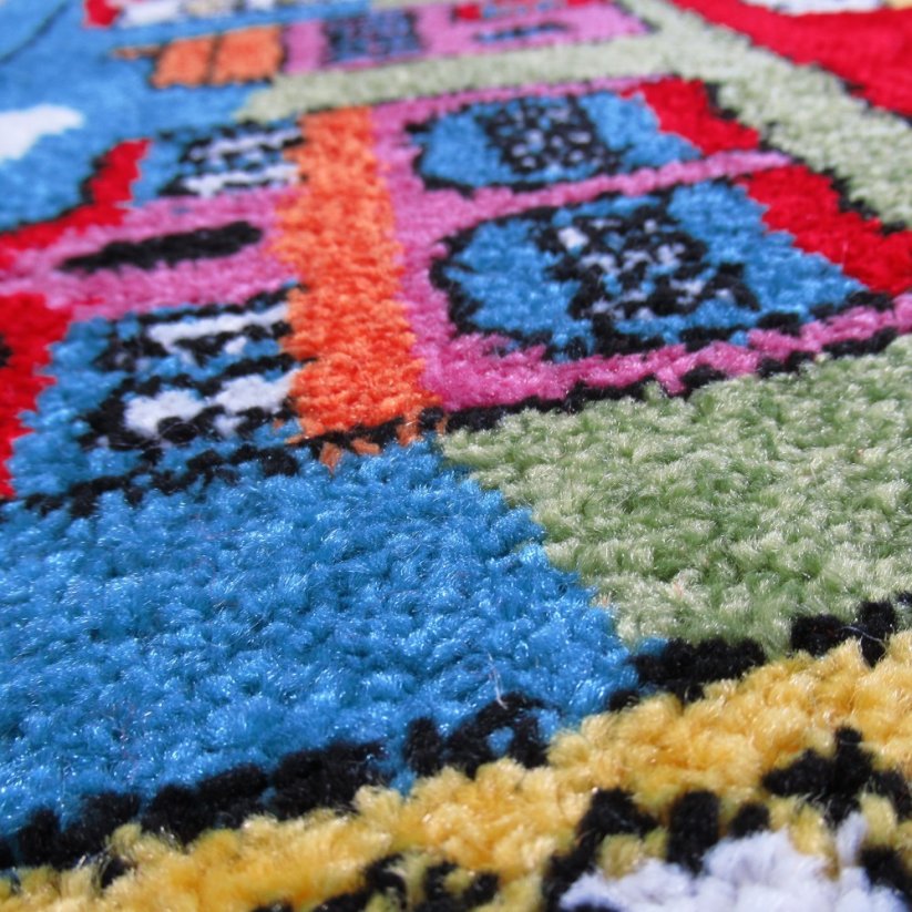 Детски килим с градски мотив