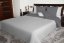 Oboustranné přehozy na manželskou postel v šedé barvě