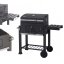 Massiver Familiengartengrill