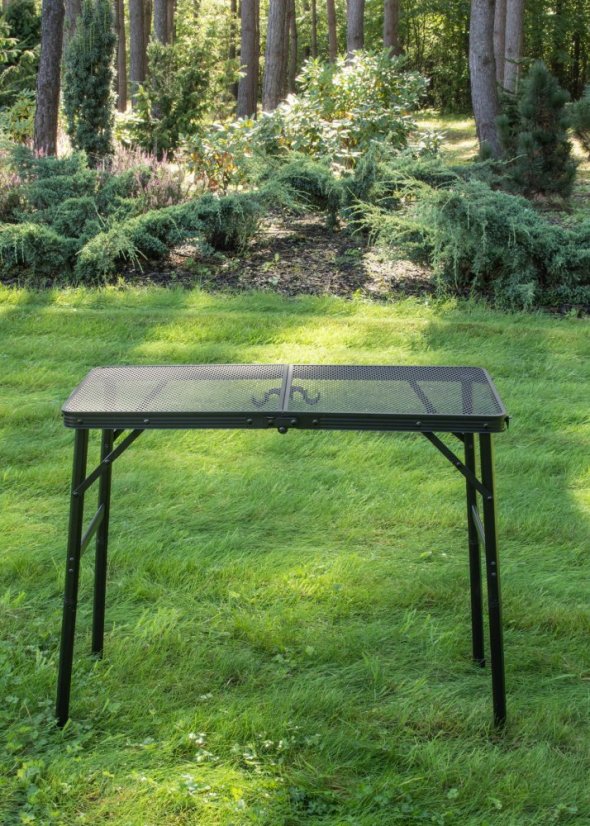 Skladací kempingový stôl – praktický a kompaktný
