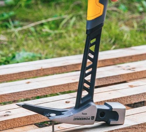 Tesárske kladivo z tvrdenej ocele 600 g