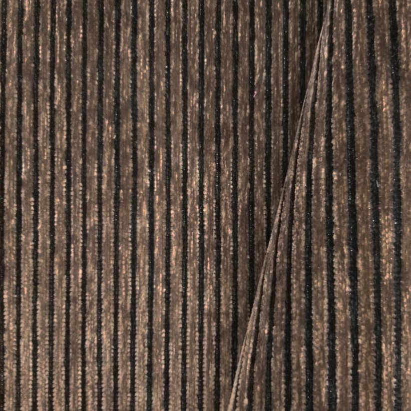 Anti-Rutsch-Teppich in brauner Farbe