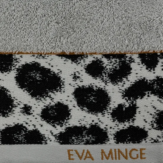 Luxuriöses graues Handtuch EVA MINGE mit Muster