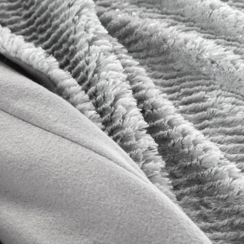 Luxusní deka v šedé barvě