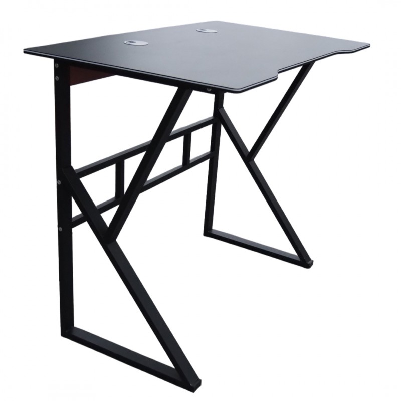 Počítačový stôl v čiernej farbe