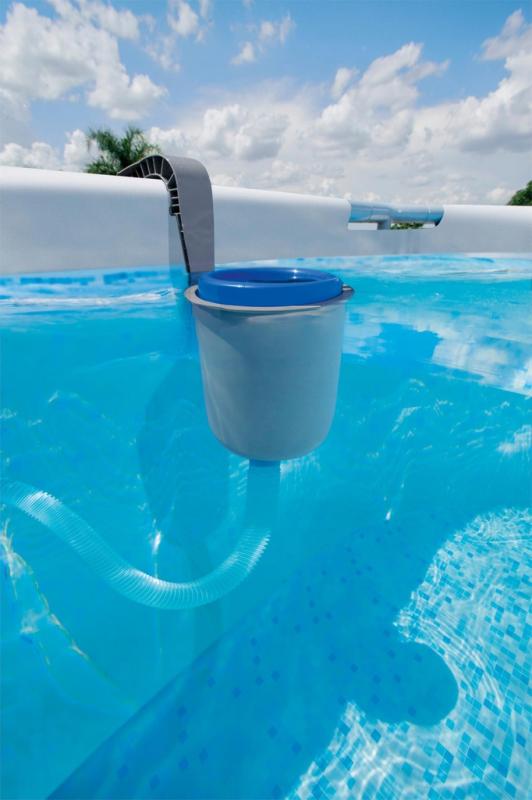 Skimmer na čistenie vody