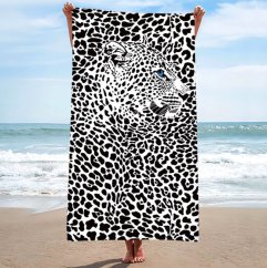 Telo mare trendy - bianco con motivo leopardato 100x180 cm