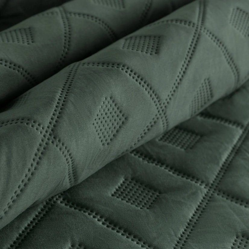 Elegantný prehoz na posteľ – zelený, geometrický vzor