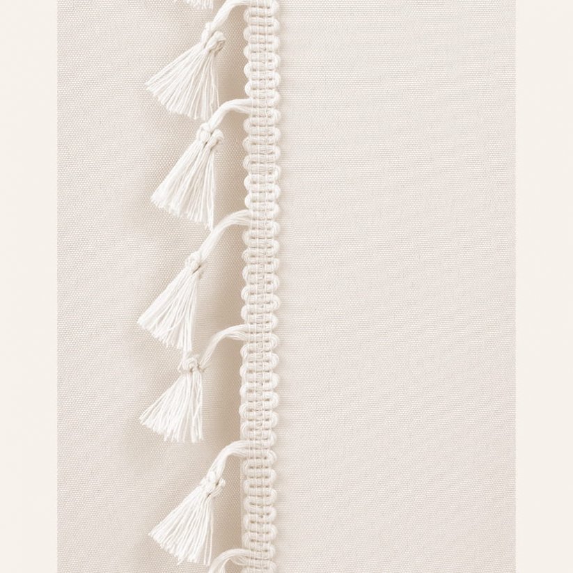 Svetlo smetanova zavesa LARA na srebrnih krogih s čopki 140 x 250 cm
