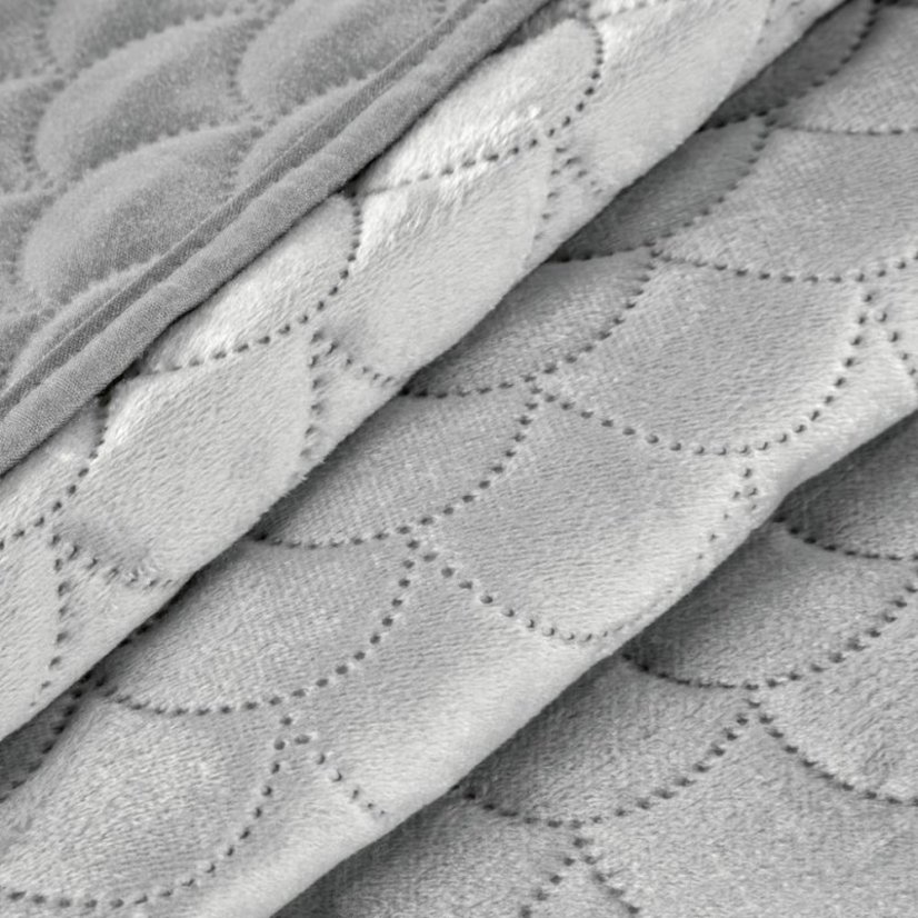 Dekoratív steppelt ágytakaró - szürke