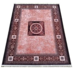 Vintage bordo preproga z nežnim vzorcem