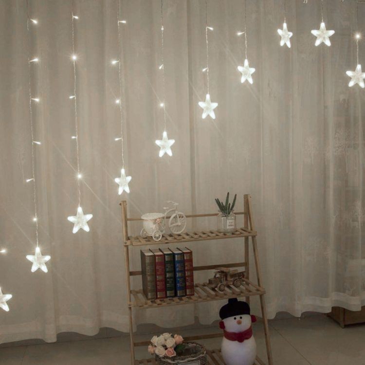 Vánoční osvětlení - závěs s hvězdičkami 4m 136 LED